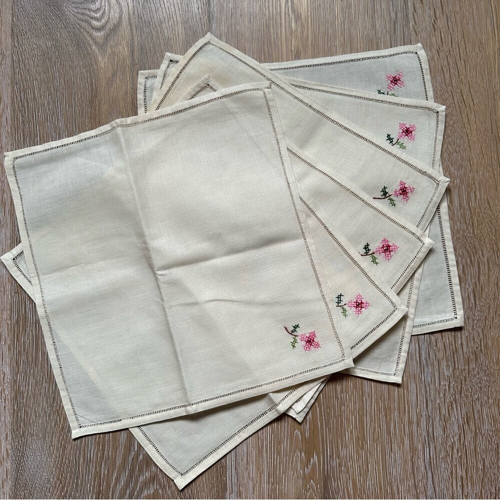 Vintage 60s 70s Set of 6 Cross Stitch 100% Cotton Hemstitched Table Napkins